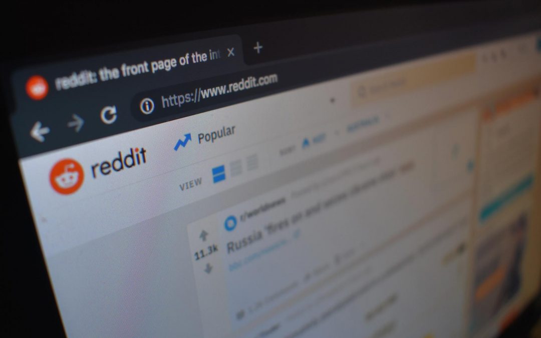 Reddit, where chaos thrives, tries to clean up to attract ads from big brands